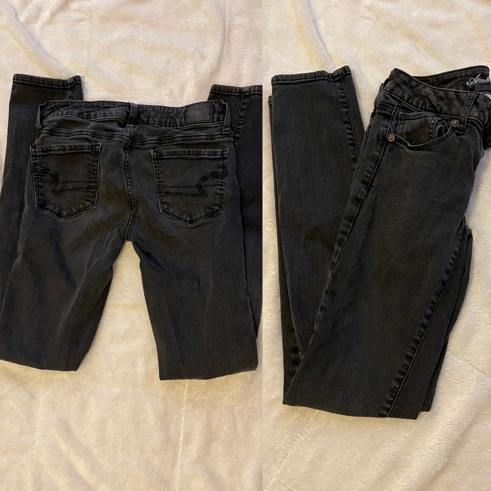 Women’s American Eagle black super stretch skinny jeans